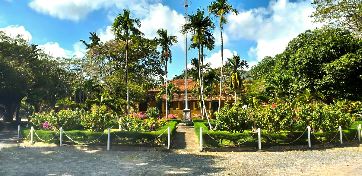 BIỂN ĐẢO MIỀN NAM 2N1Đ | CÔN ĐẢO
