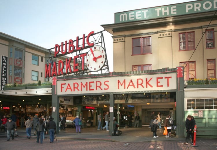 Pike Place Market: Trung tâm ẩm thực và mua sắm sầm uất ở Seattle,