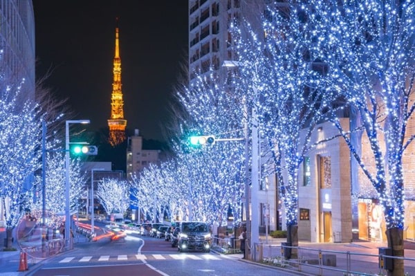 Khắp các đường phố tại Nhật rộn ràng không khí Giáng sinh 