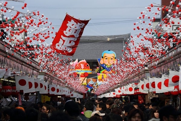 Lễ hội chào đón năm mới đầy nhộn nhịp tại Nhật Bản