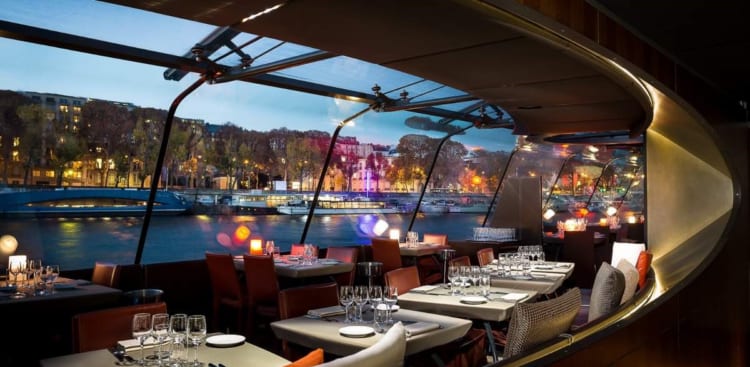  Thưởng thức bữa tối sang trọng trên du thuyền Sông Seine