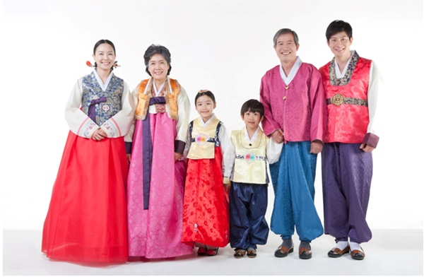 Trang phục truyền thống Hàn Quốc mang một biểu tượng văn hóa Hàn