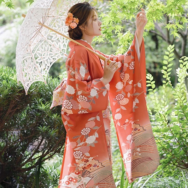 Kimono với những hình ảnh biểu trưng văn hóa Nhật Bản