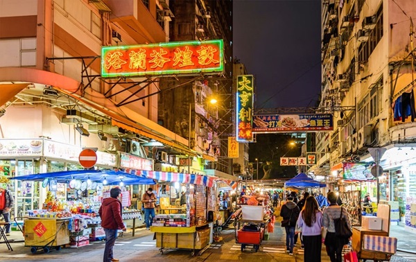 Những món đồ độc lạ chỉ có tại chợ đêm Hồng Kông