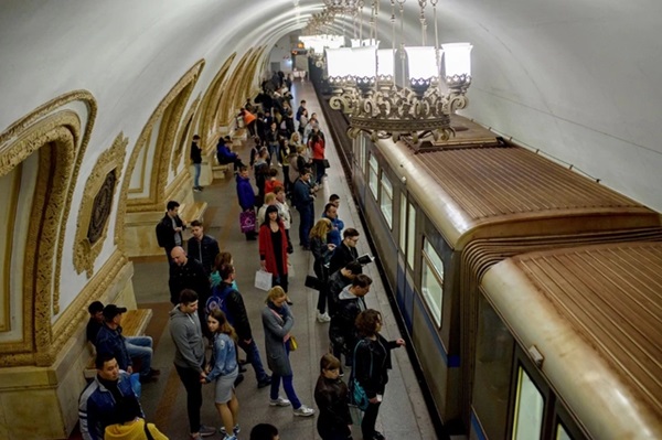 Phần lớn người dân Nga chọn tàu điện ngầm làm phương tiện di chuyển phổ biến