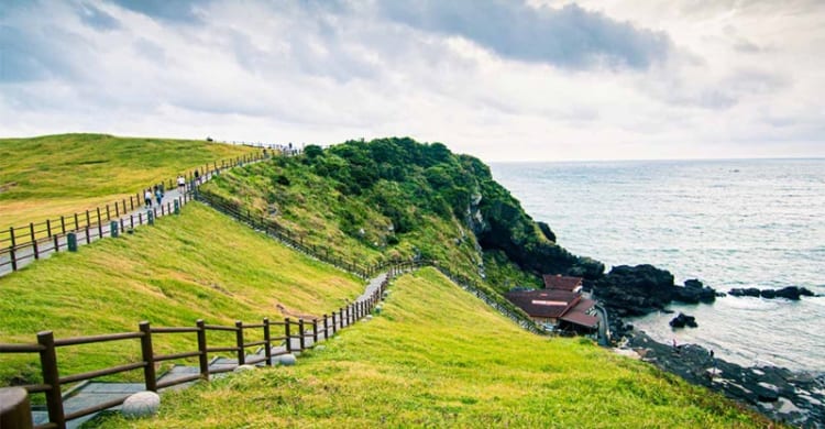 Cảnh đẹp Hàn Quốc tại đảo Jeju đầy lý tưởng để bạn có thể thư giãn  