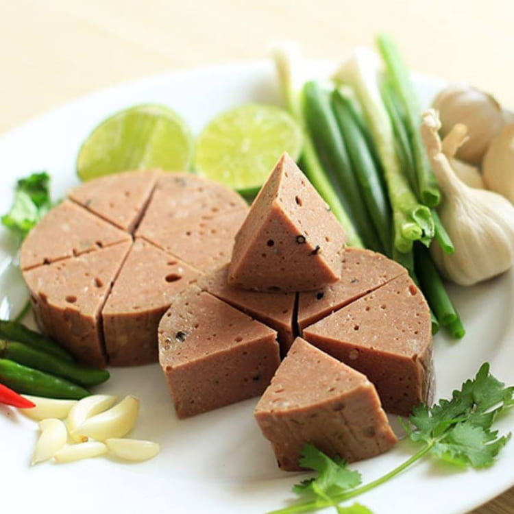 Chả bò - món đặc sản Đà Nẵng làm quà với hương vị đặc trưng khó cưỡng