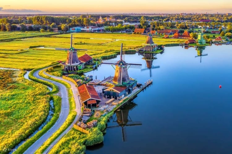Zaanse Schaan - làng cối xay gió đầy thanh bình giữa lòng Hà Lan