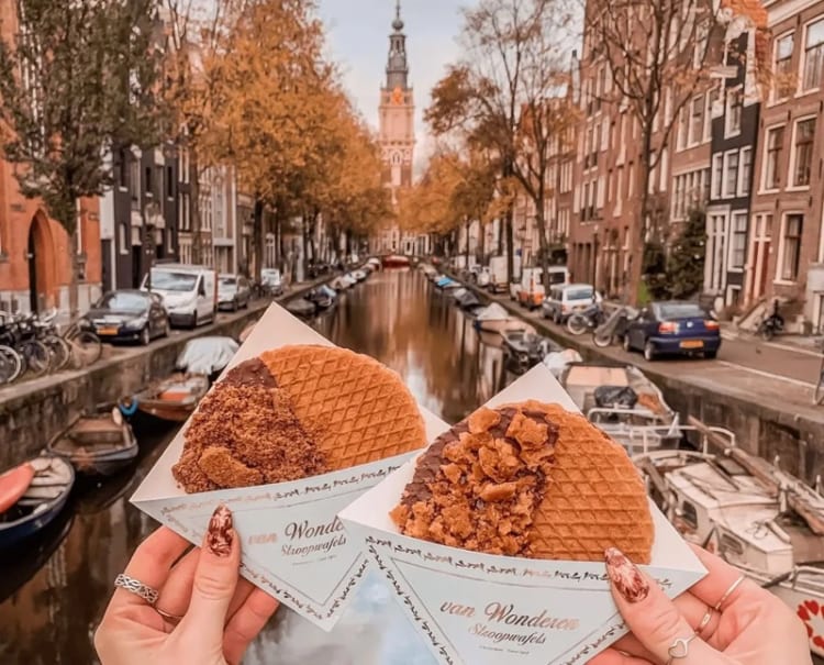 Stroopwafel - món bánh ngọt được nhiều người yêu thích khi đến Amsterdam