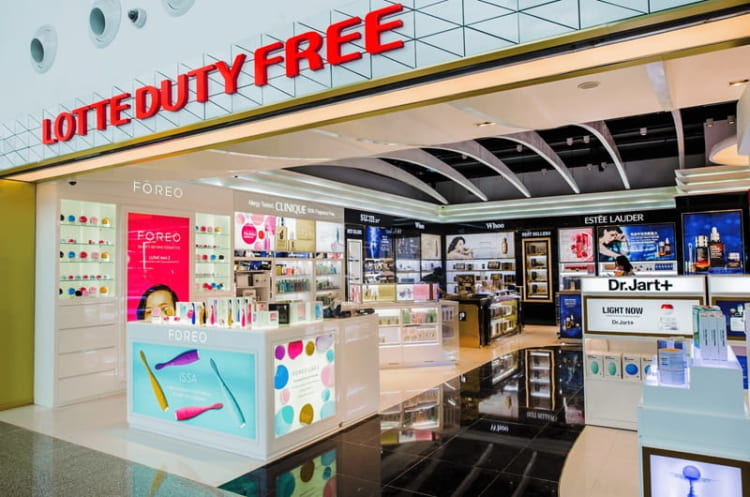 Lotte Duty Free với đa dạng các mặt hàng tha hồ lựa chọn