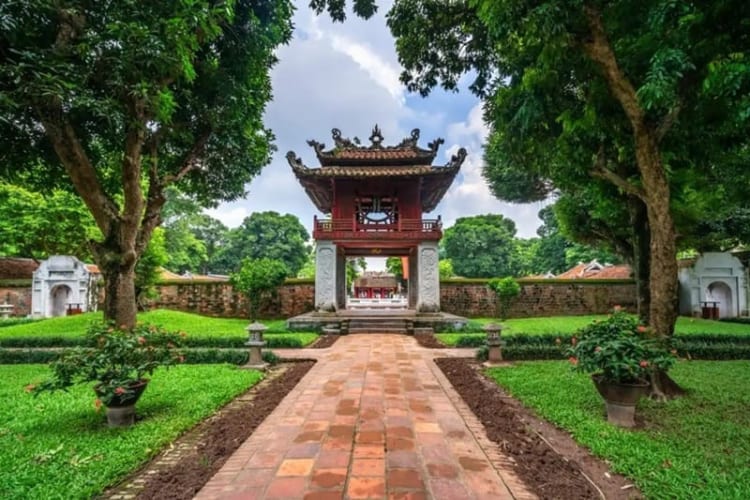 Văn Miếu Quốc Tử Giám với lối kiến trúc nổi bật