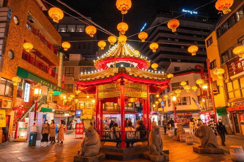 khu phố tàu nankinmachi ở kobe ngập tràn đèn lồng đỏ
