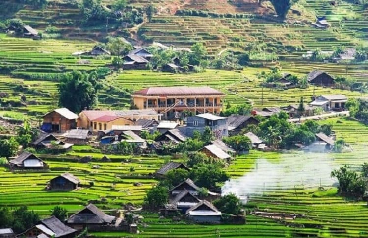 Bản Tả Phìn hiện lên như một bức tranh sống động giữa những ngày thu đến