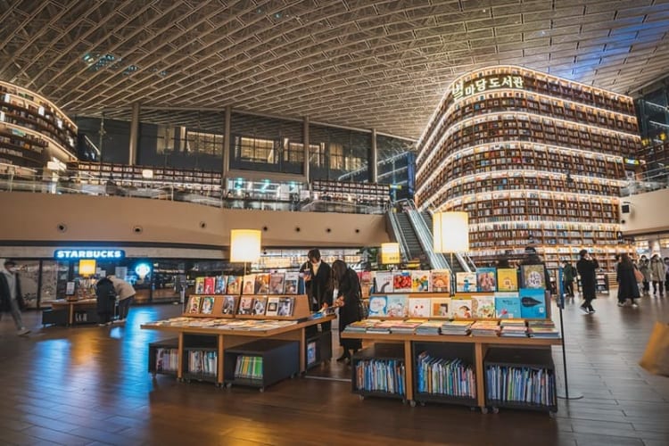 Du khách nên đi trong tuần thay vì cuối tuần sẽ hạn chế đông đúc hơn