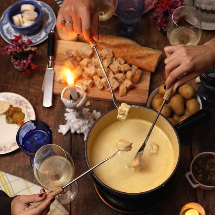 Lẩu phô mai Fondue béo ngậy thơm ngon