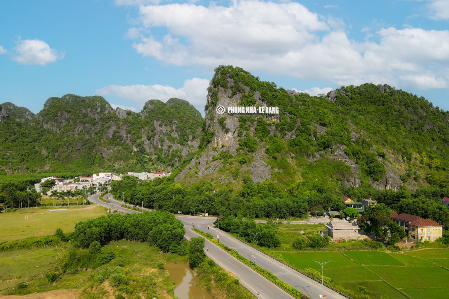 TOUR TẾT 2026 – MIỀN TRUNG 4N3Đ | HUẾ – QUẢNG BÌNH – ĐÀ NẴNG – HỘI AN