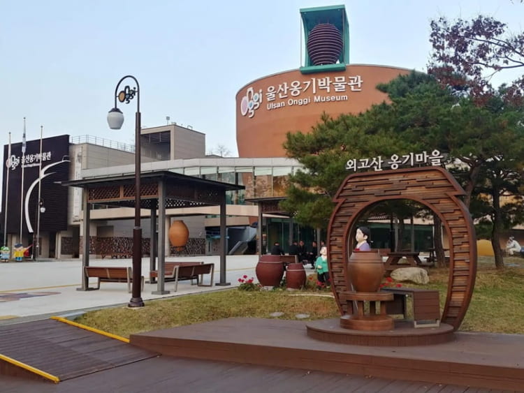 Làng gốm truyền thống Onggi với nhiều tác phẩm đậm chất truyền thống