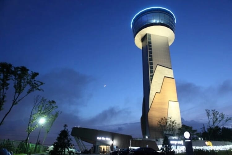 Du khách có thể ngắm toàn cảnh Ulsan từ đài quan sát