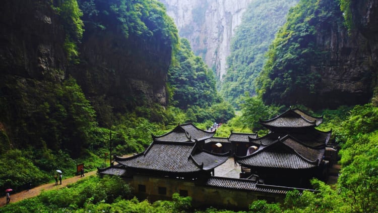 TRUNG QUỐC 6N5Đ | TRÙNG KHÁNH – VŨ LONG – THIÊN SINH TAM KIỀU – TIÊN NỮ SƠN