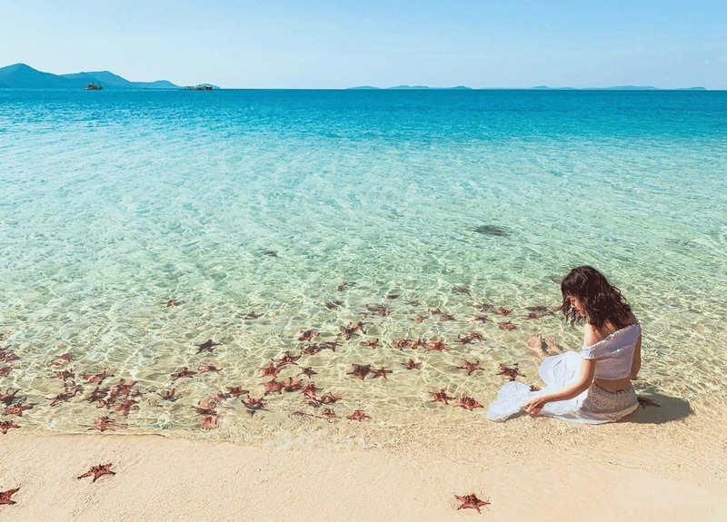 Bãi Sao là điểm du lịch Phú Quốc nổi tiếng với bãi cát trắng mịn