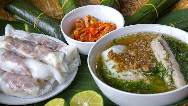 bánh cuốn chan canh xương là món ăn nên thử khi đến phja oắc cao bằng bánh cuốn chan canh xương là món ăn nên thử khi đến phja oắc cao bằng