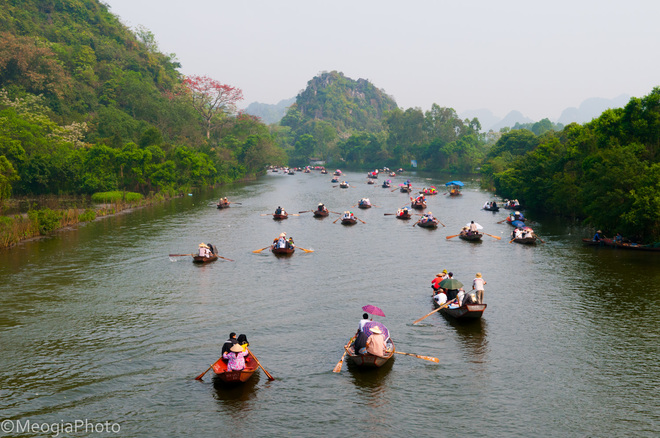 Chùa Hương mùa hoa gạo