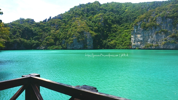 Hồ Emerald xanh thẳm - Nguồn: janwand3rs.wordpress.com