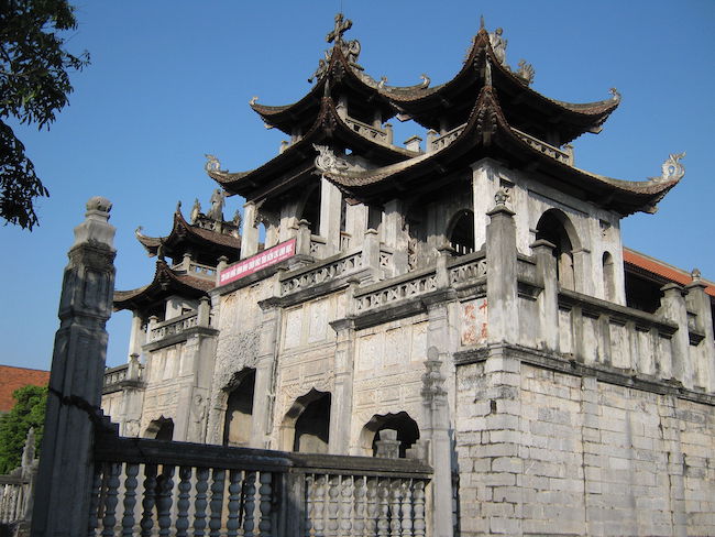 Nhà thờ Phát Diệm - kiến trúc kết hợp cả Á lẫn Âu cực kỳ độc đáo.
